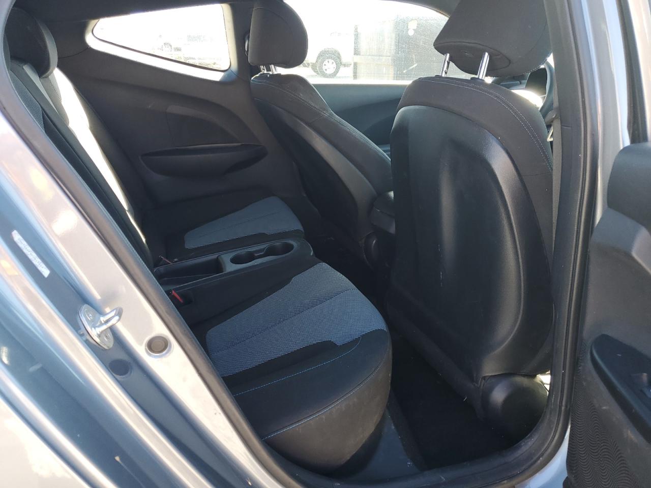 2019 Hyundai Veloster Base VIN: KMHTG6AF9KU017224 Lot: 89841555