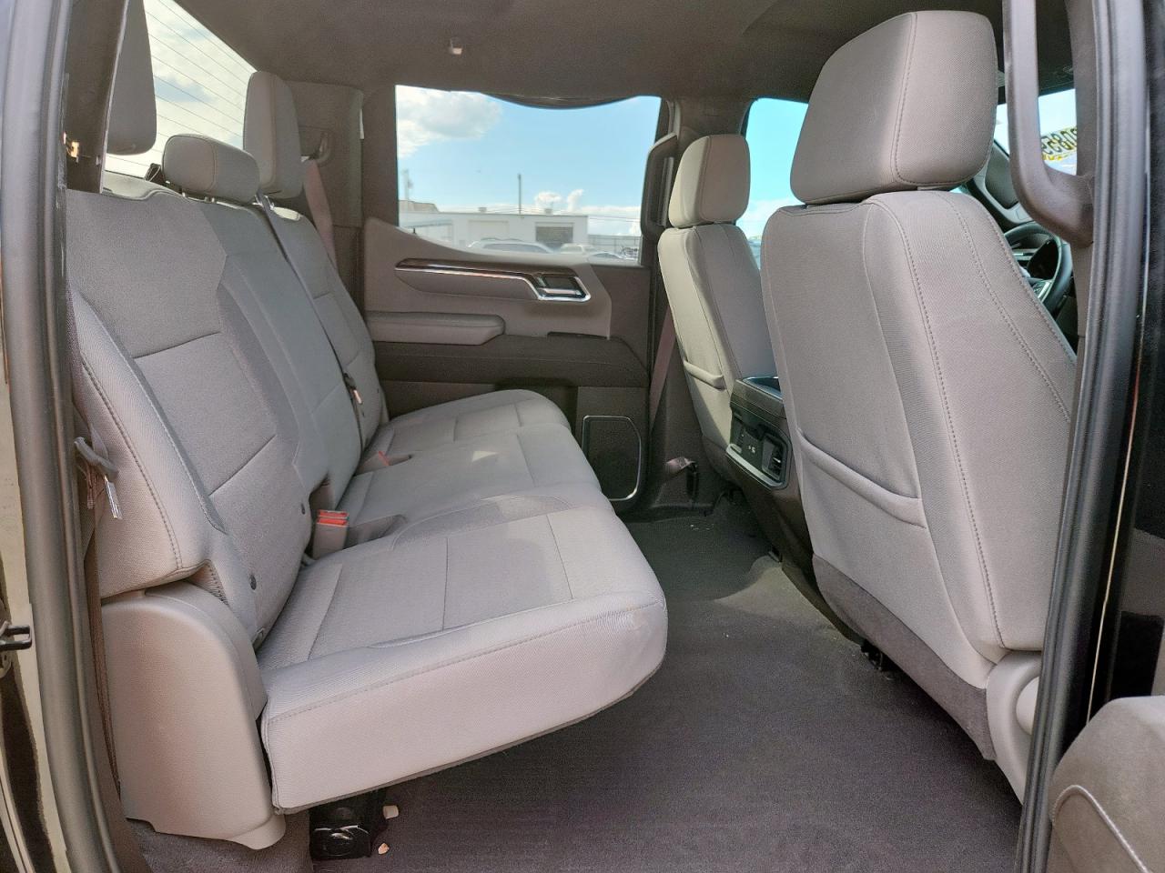 2024 Chevrolet Silverado K1500 Lt Trail Boss VIN: 3GCUDFED9RG209086 Lot: 82308595