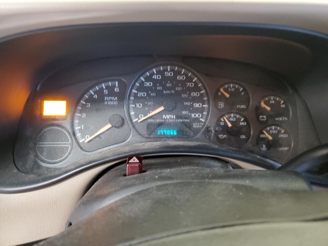 2002 GMC Yukon VIN: 1GKEK13Z32J294785 Lot: 84557305