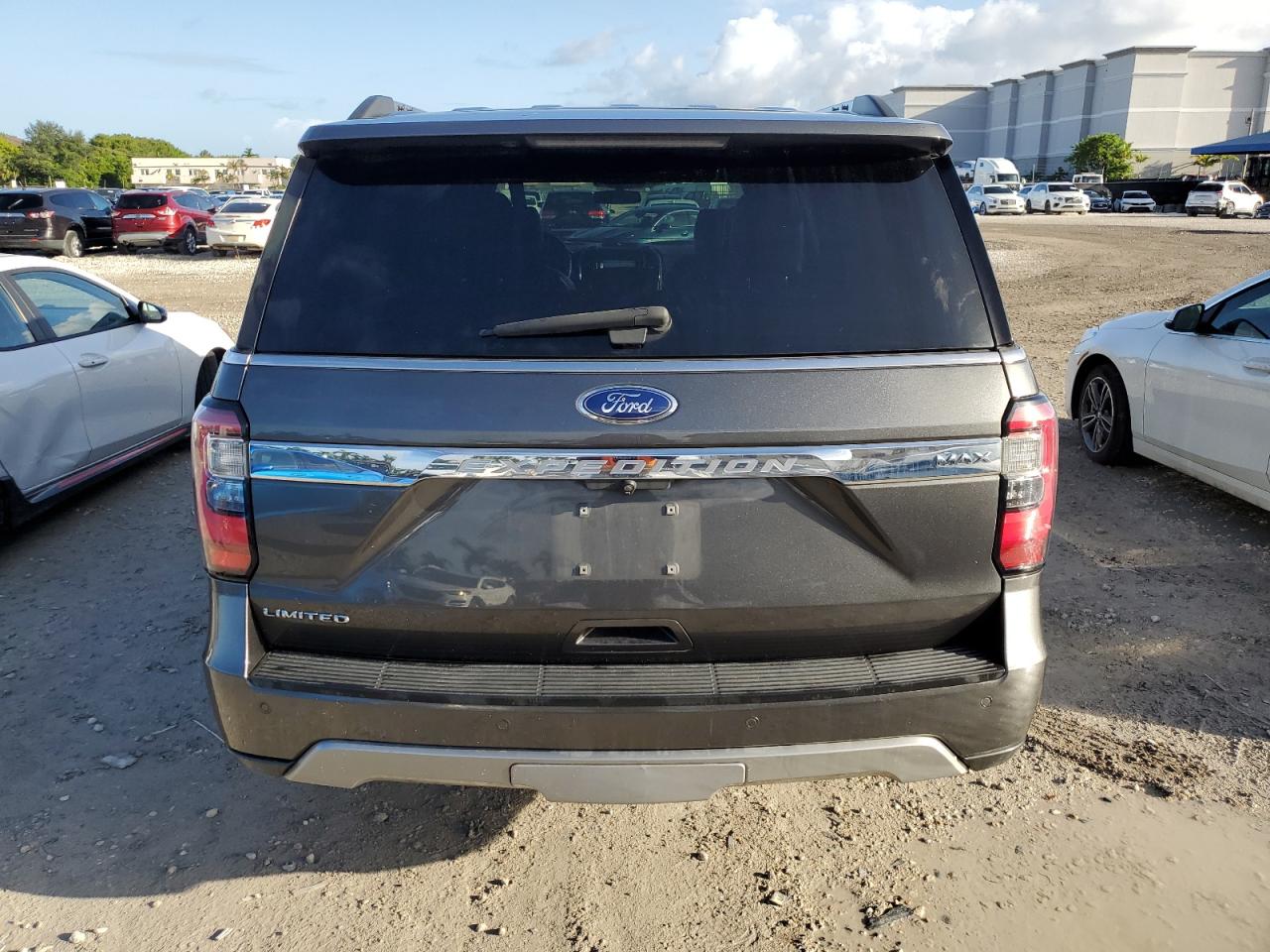2019 Ford Expedition Max Limited VIN: 1FMJK2AT6KEA75077 Lot: 85290785