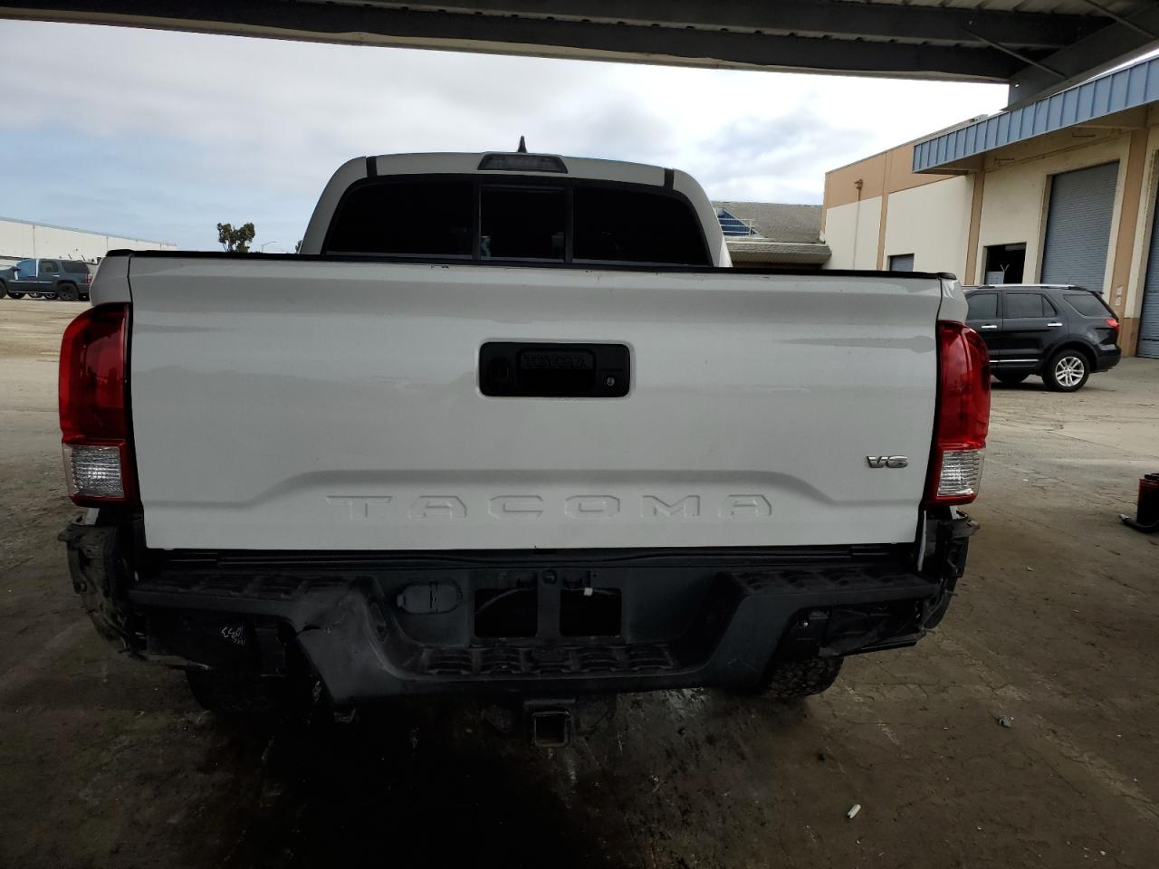 2017 Toyota Tacoma Double Cab VIN: 5TFAZ5CN7HX040917 Lot: 91120515