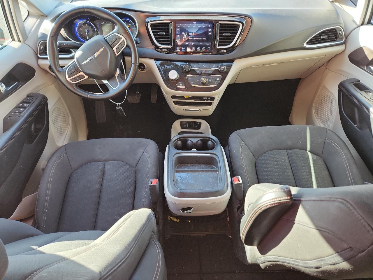 2019 Chrysler Pacifica Touring Plus VIN: 2C4RC1FGXKR640038 Lot: 82352005