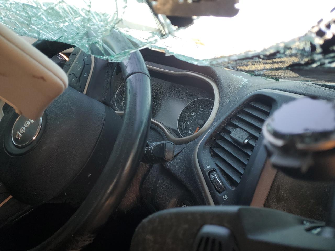 2017 Jeep Cherokee Limited VIN: 1C4PJMDS2HW521633 Lot: 85747425