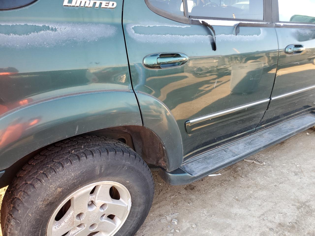 2002 Toyota Sequoia Limited VIN: 5TDZT38AX2S120885 Lot: 82451515