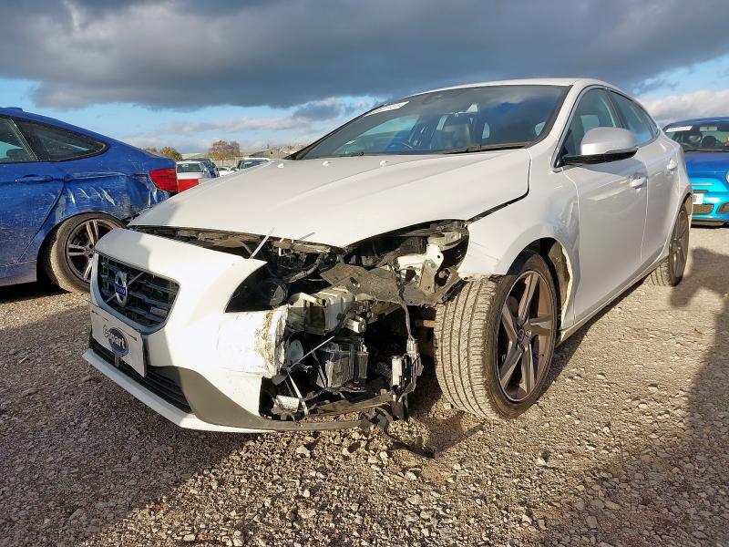 2014 VOLVO V40 D2 R DESIGN 5DR for sale at Copart YORK