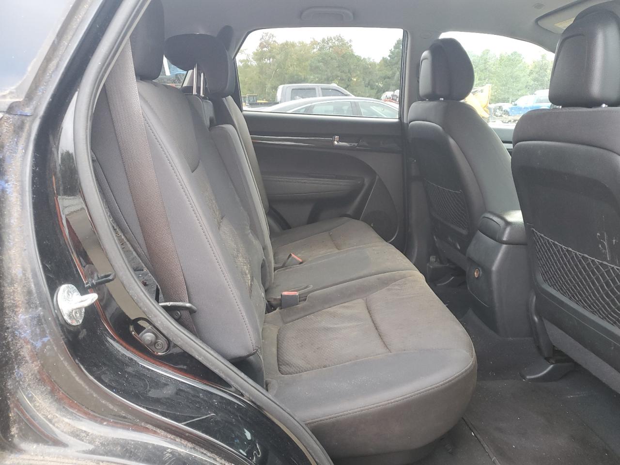 2011 Kia Sorento Base VIN: 5XYKT4A1XBG126975 Lot: 82418165