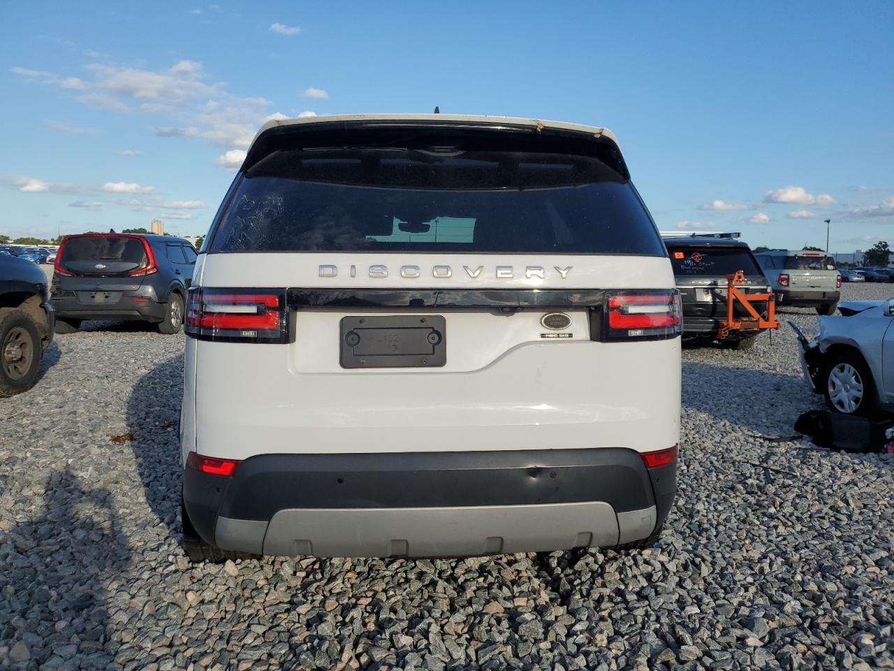 2017 Land Rover Discovery Hse Luxury VIN: SALRHBBV1HA045421 Lot: 87044065