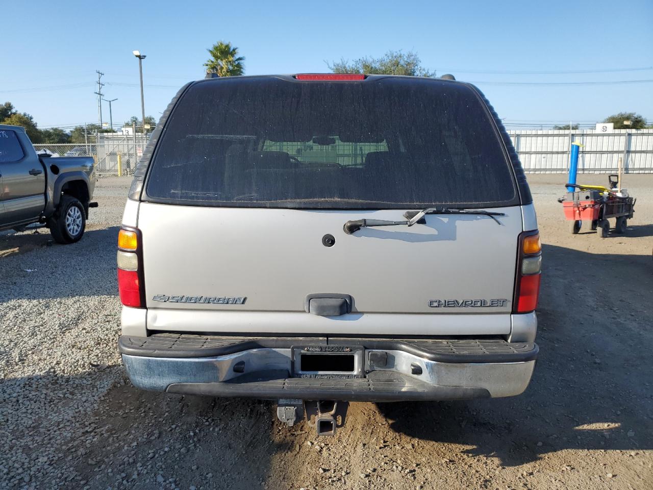 2004 Chevrolet Suburban C1500 VIN: 3GNEC16TX4G325512 Lot: 85738065