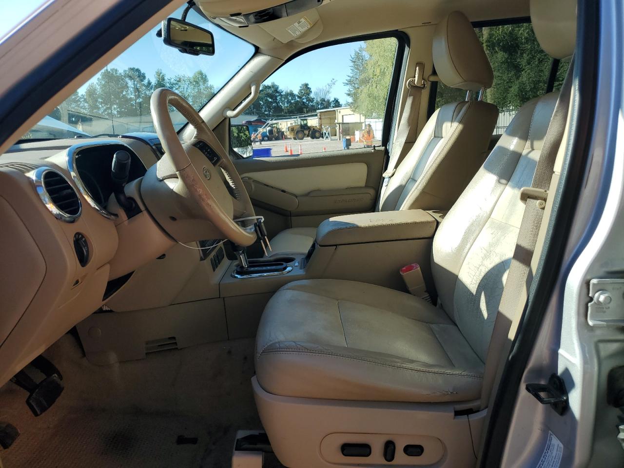 2009 Ford Explorer Limited VIN: 1FMEU65E89UA26025 Lot: 82289905