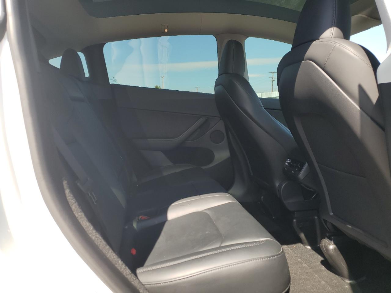 2023 Tesla Model Y VIN: 7SAYGDEE0PA055778 Lot: 84291075