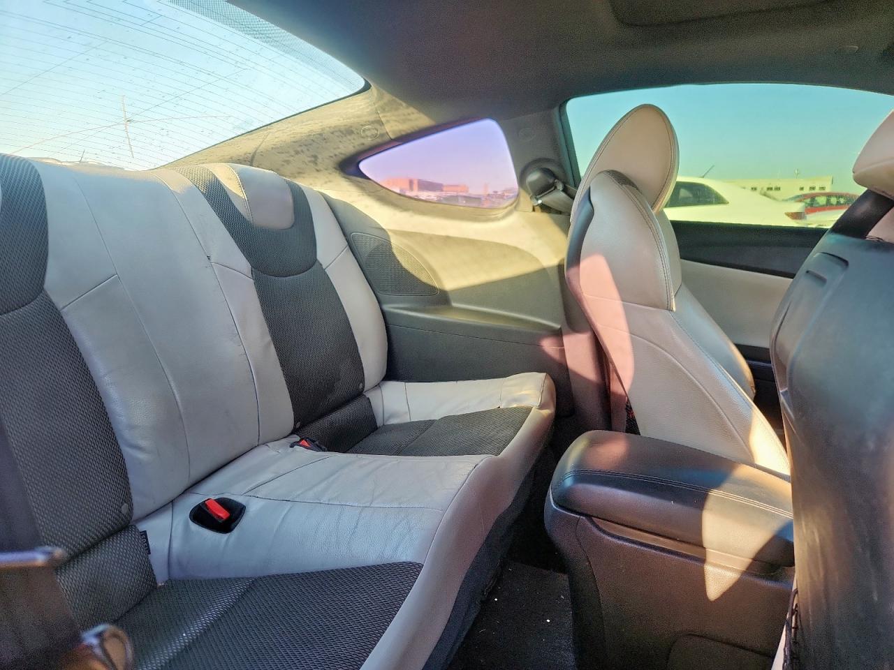 2013 Hyundai Genesis Coupe 2.0T VIN: KMHHT6KD3DU105896 Lot: 90931975