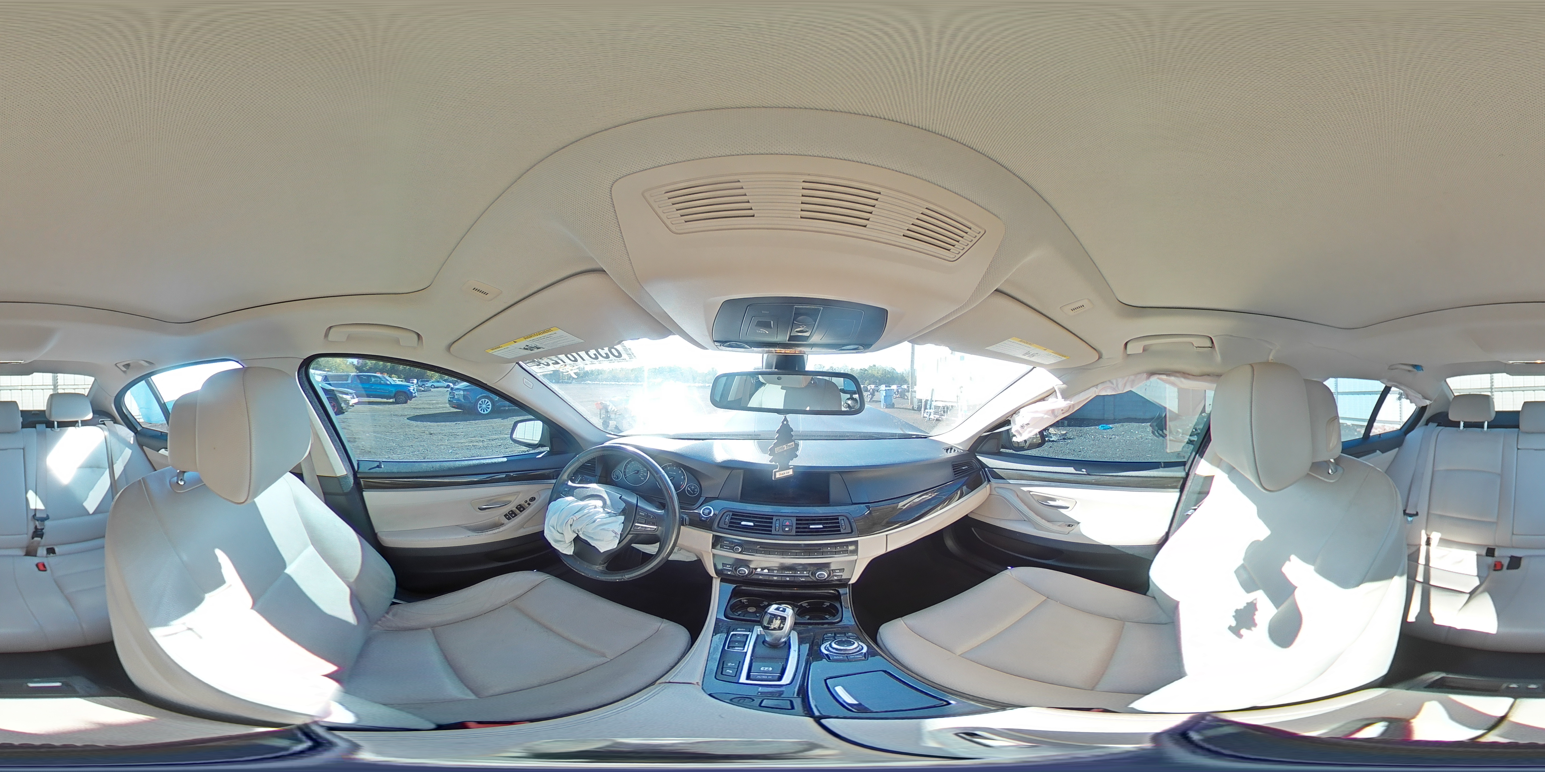 2012 BMW 528 Xi VIN: WBAXH5C56CDW02102 Lot: 85318125