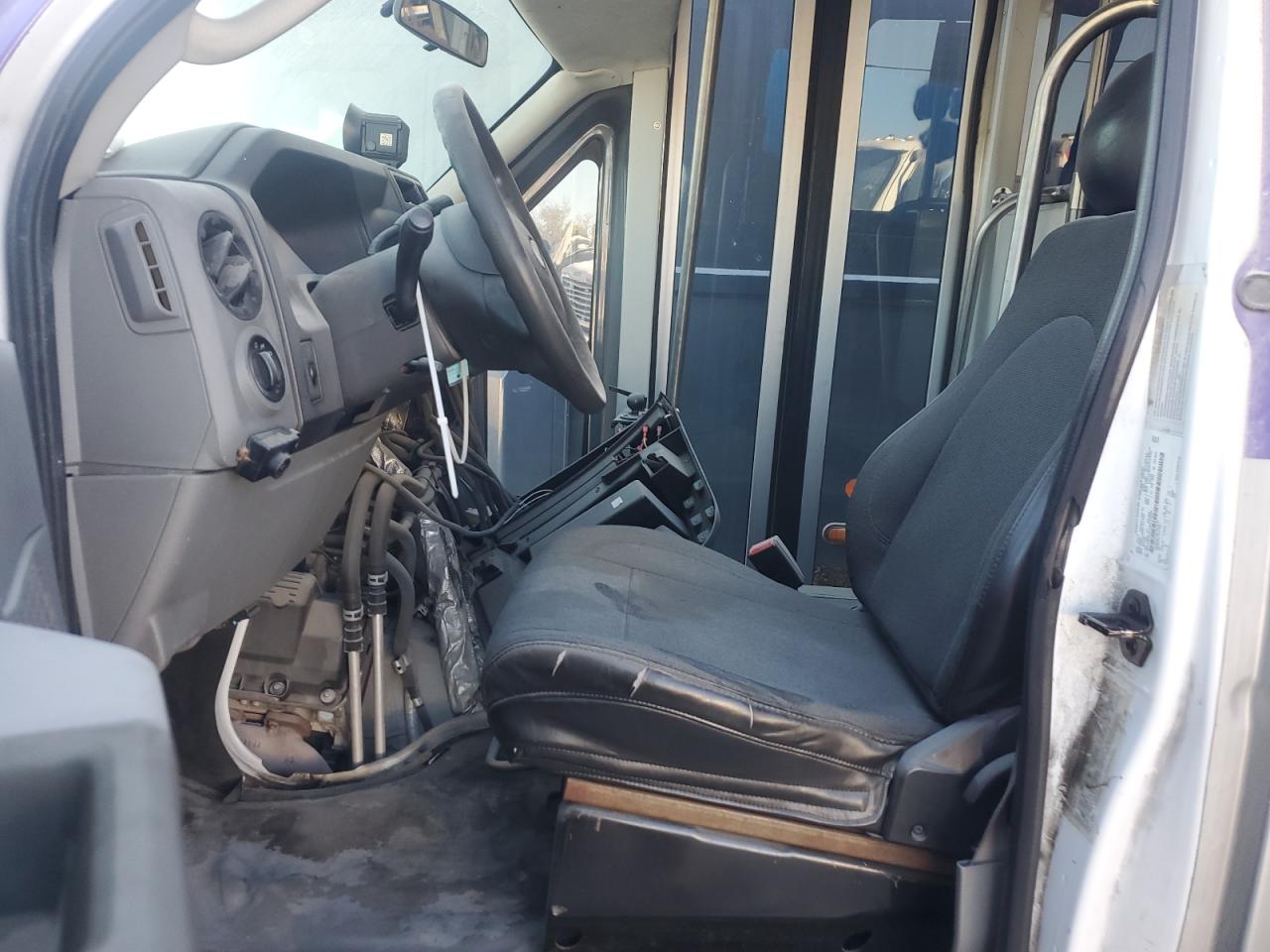 2018 Ford Econoline E450 Super Duty Cutaway Van VIN: 1FDFE4FS7JDC36095 Lot: 87280215