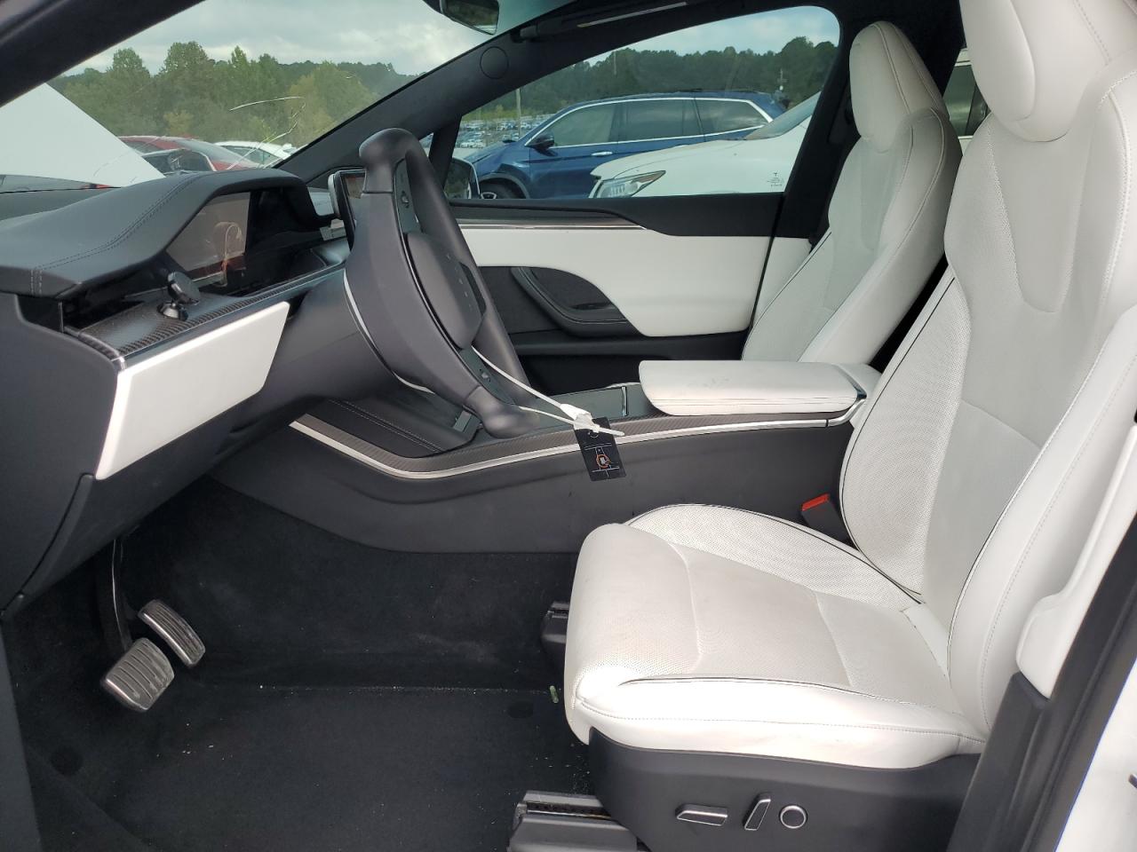 2022 Tesla Model X VIN: 7SAXCBE68NF360305 Lot: 84538655