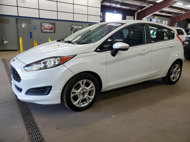 Hatchbacks FORD FIESTA 2015 White