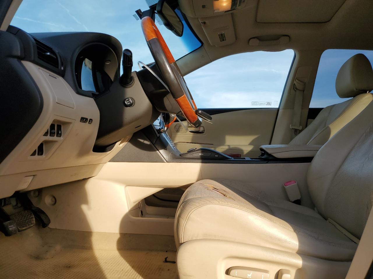 2011 Lexus Rx 450H VIN: JTJBC1BA3B2421808 Lot: 82763985