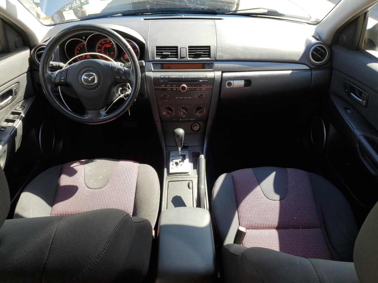 2004 Mazda 3 Hatchback VIN: JM1BK143741189615 Lot: 85914485