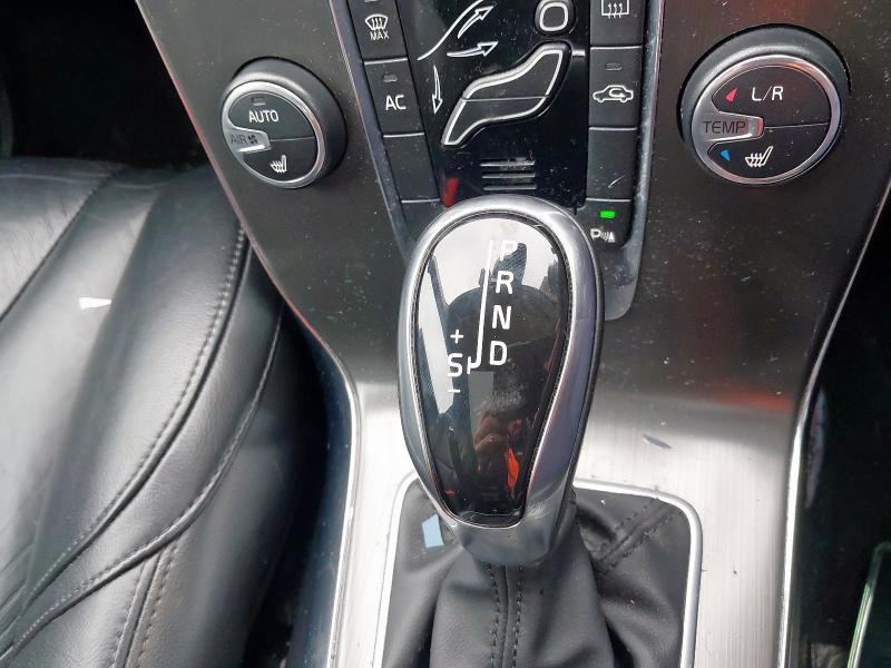 2014 VOLVO V40 D3 SE LUX NAV 5DR GEARTRONIC