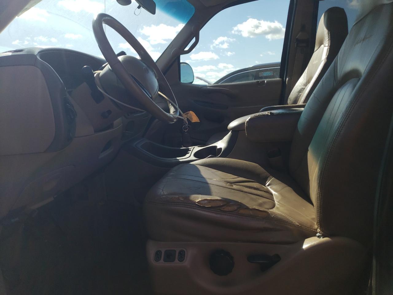 1998 Ford Expedition VIN: 1FMPU18L8WLC20044 Lot: 82717155