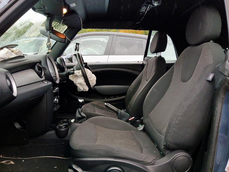 2010 MINI COOPER 