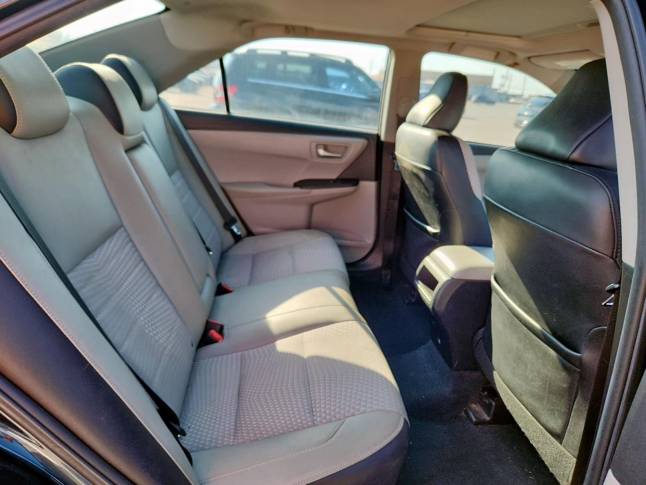 2015 Toyota Camry Le VIN: 4T1BF1FK7FU081467 Lot: 84912395