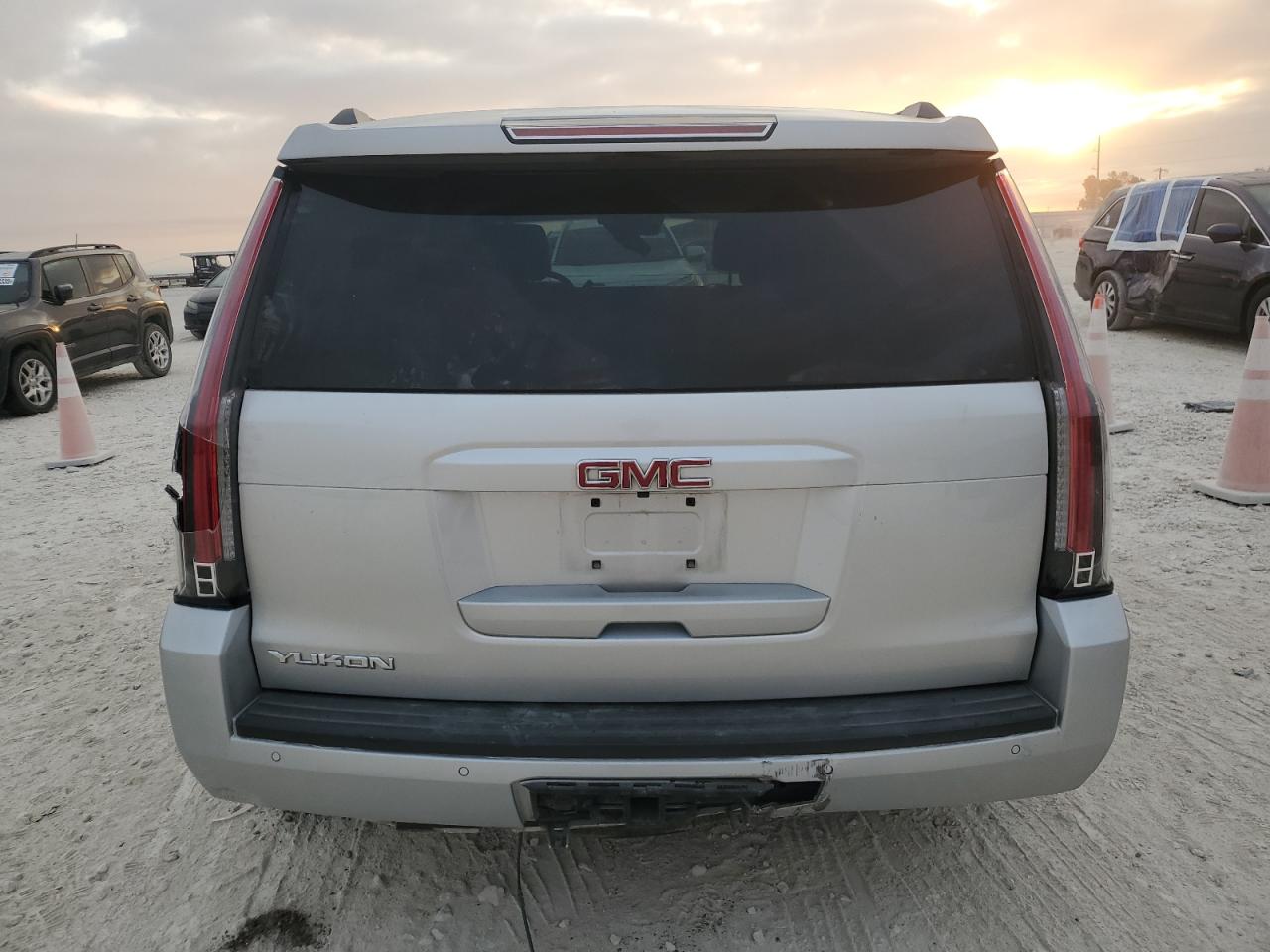 2017 GMC Yukon Slt VIN: 1GKS2BKC1HR220670 Lot: 89642445