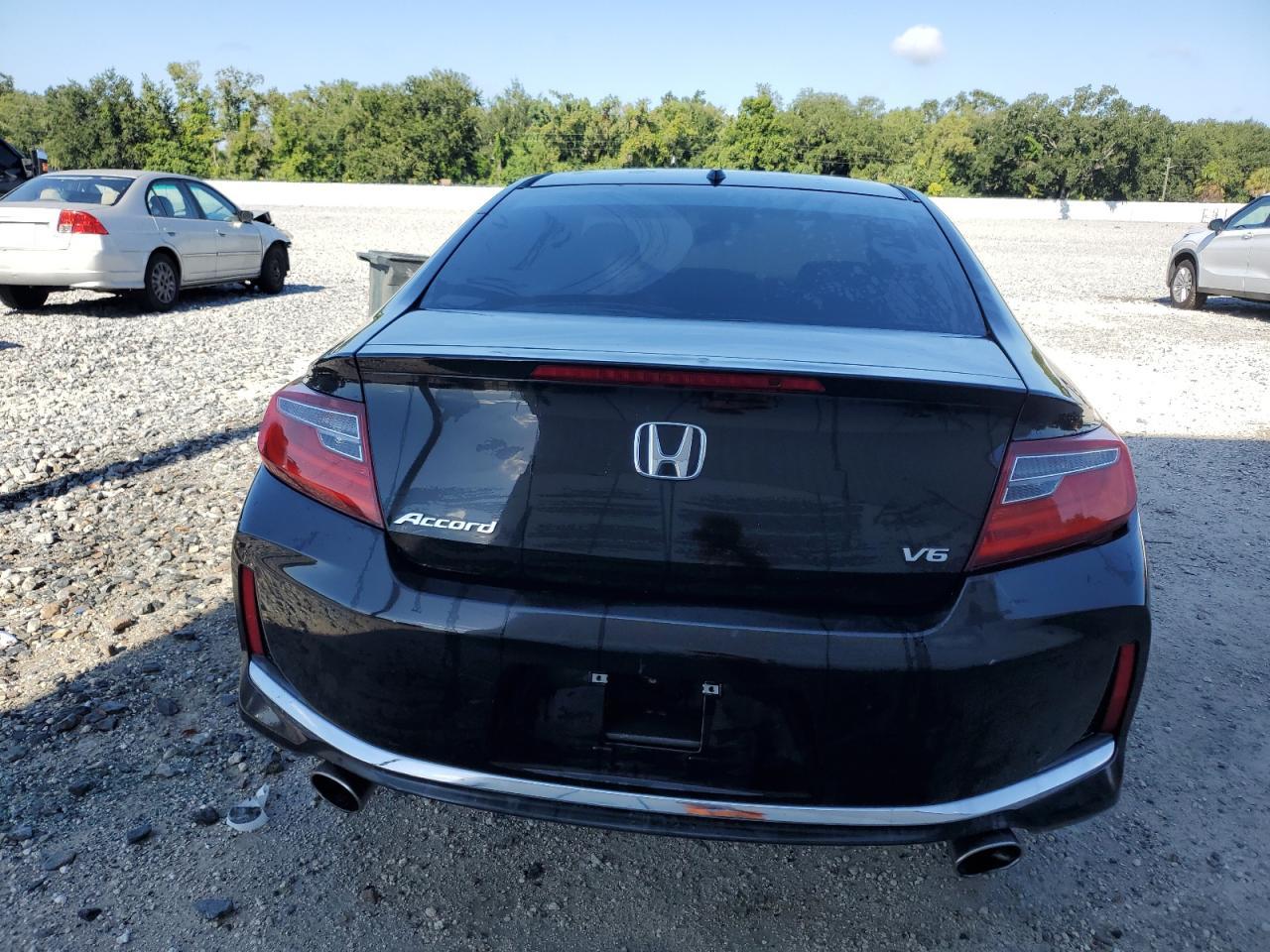 2016 Honda Accord Exl VIN: 1HGCT2B83GA001068 Lot: 83952925