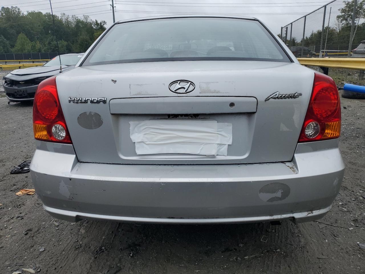 2005 Hyundai Accent Gl VIN: KMHCG45C25U636868 Lot: 82320125