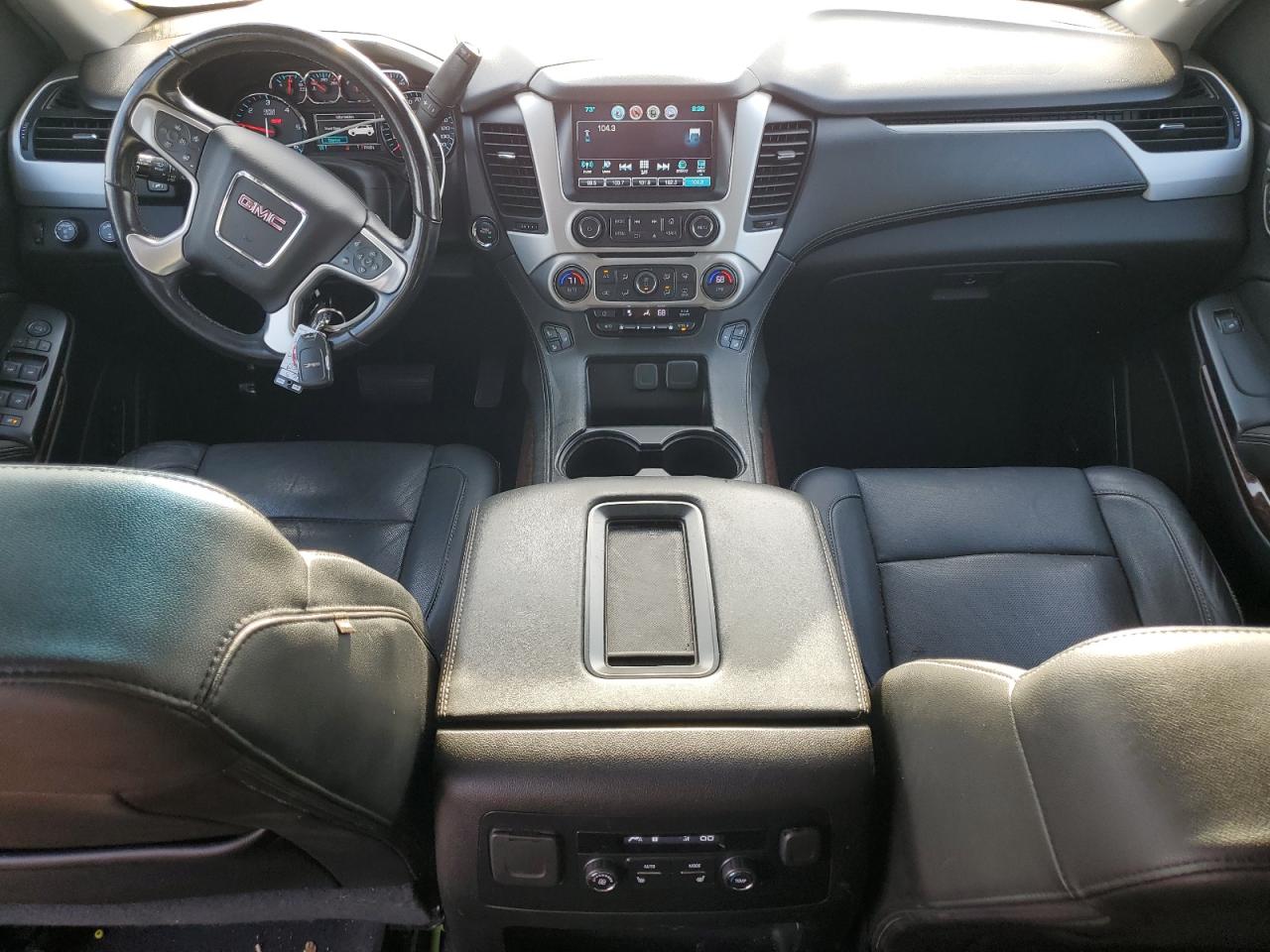 2019 GMC Yukon Xl K1500 Slt VIN: 1GKS2GKCXKR159596 Lot: 82074385