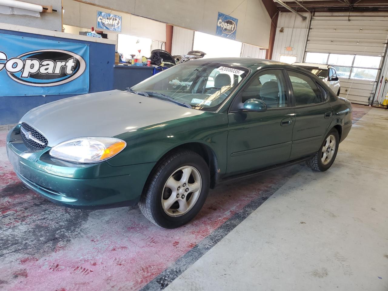 2000 Ford Taurus
