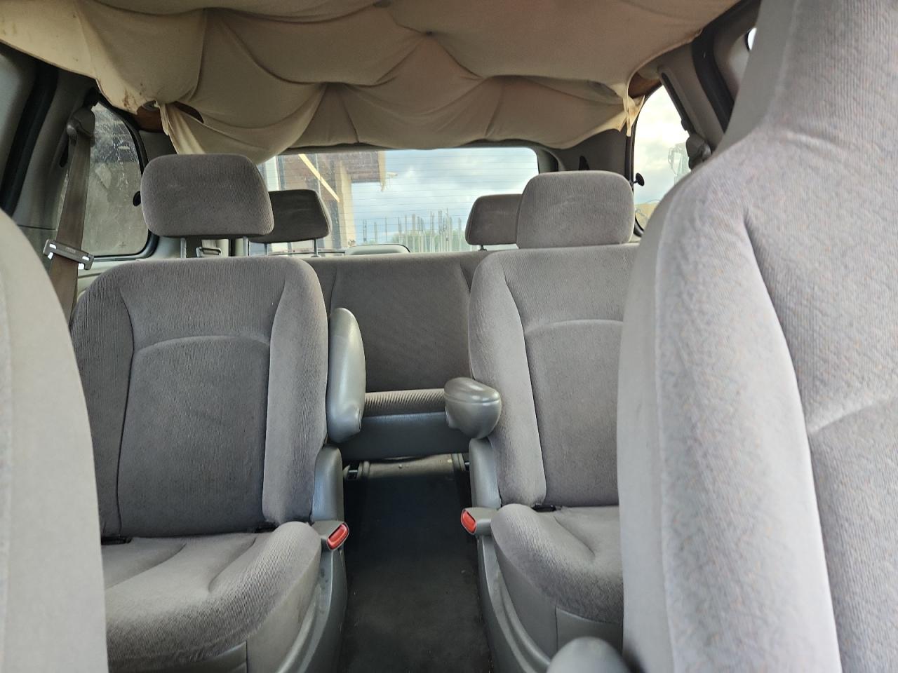 2003 Dodge Caravan Se VIN: 1D4GP25393B216997 Lot: 84296345