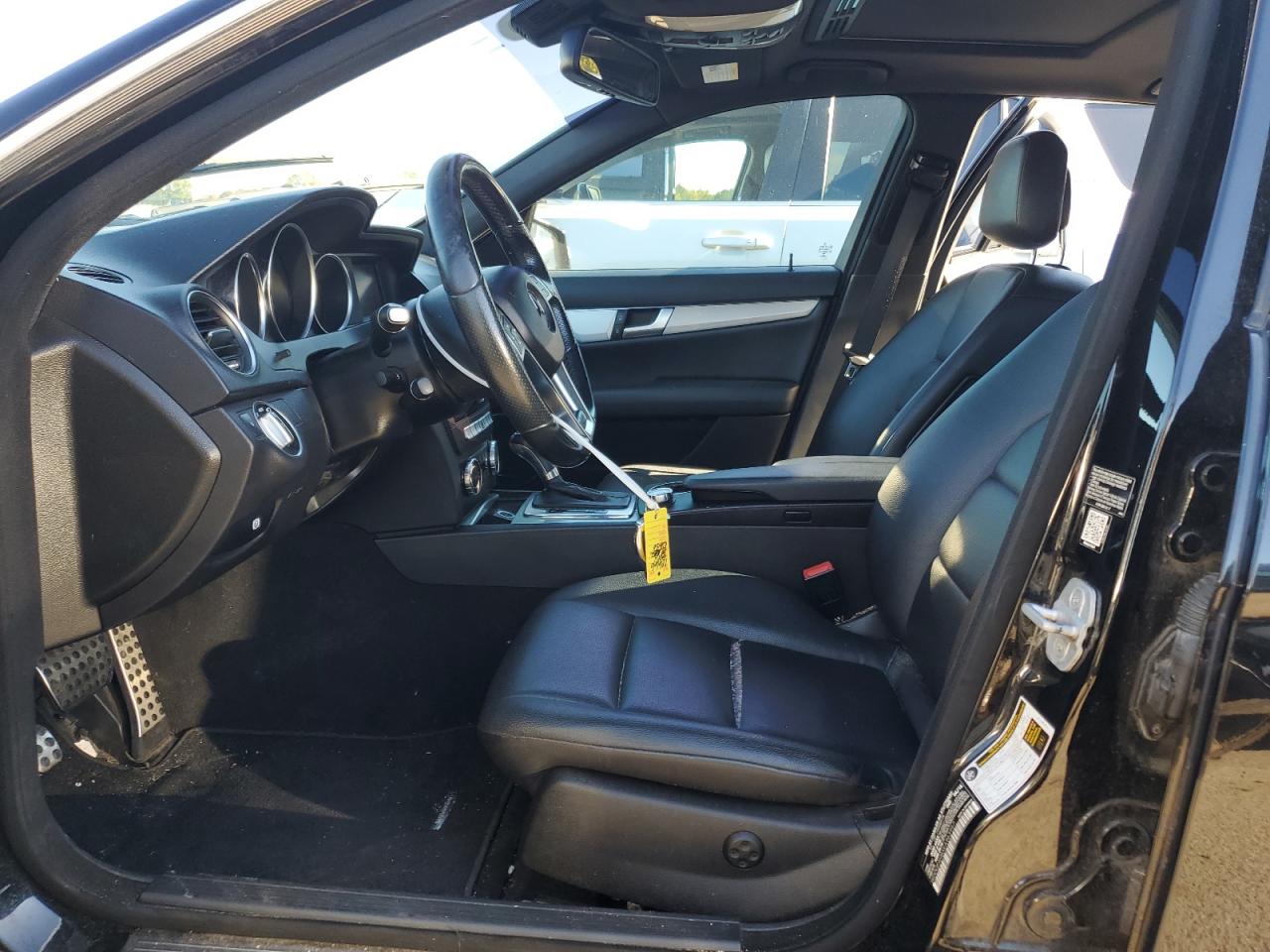 2014 Mercedes-Benz C 250 VIN: WDDGF4HBXEA963957 Lot: 84964605