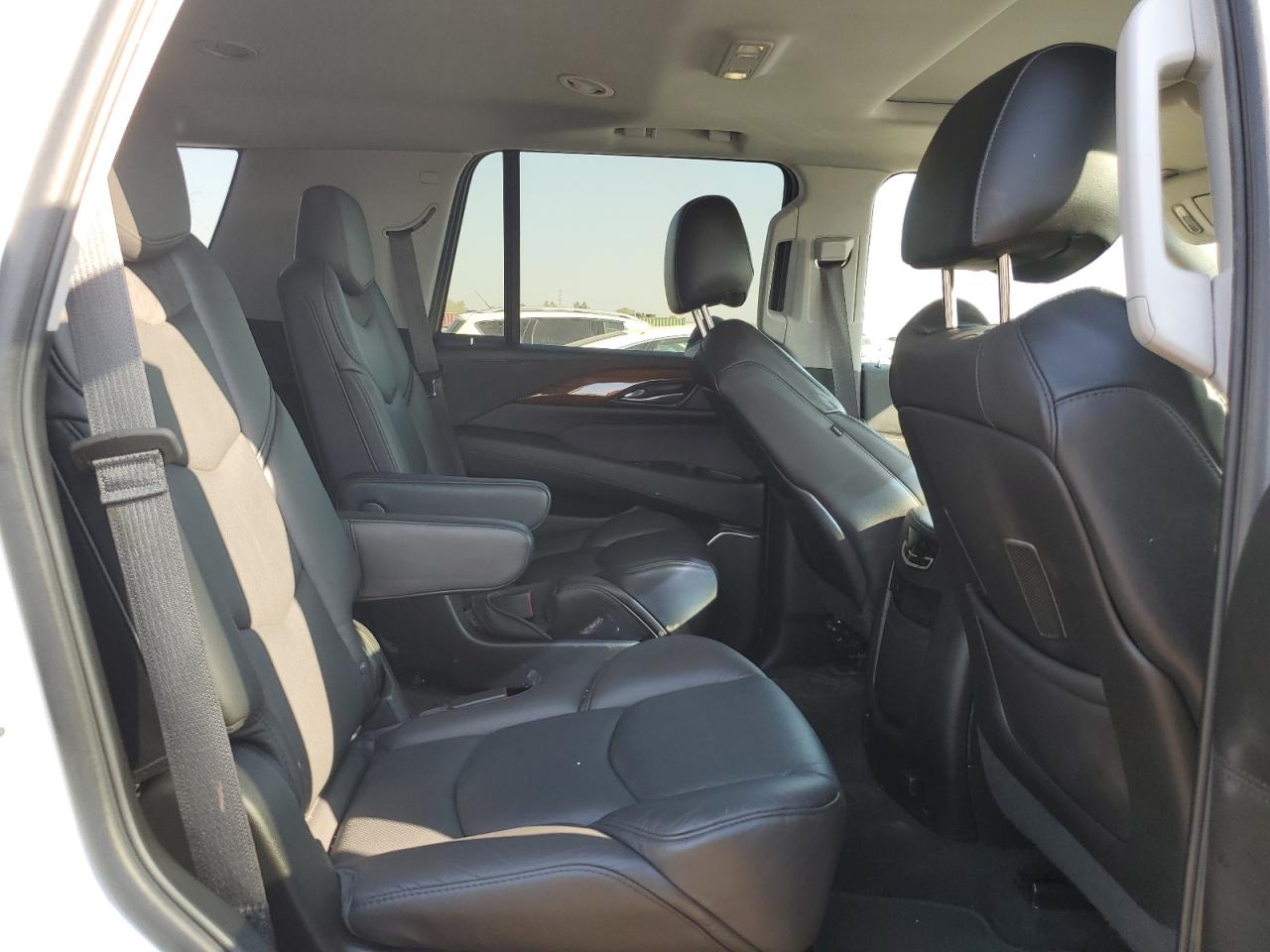 2018 Cadillac Escalade Luxury VIN: 1GYS4BKJXJR239030 Lot: 84462915