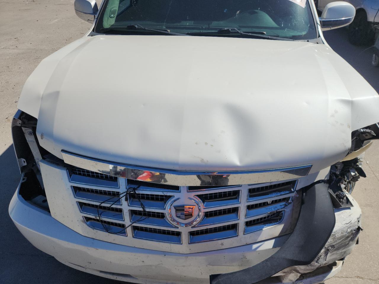 2008 Cadillac Escalade Luxury VIN: 1GYEC63878R217774 Lot: 87391025