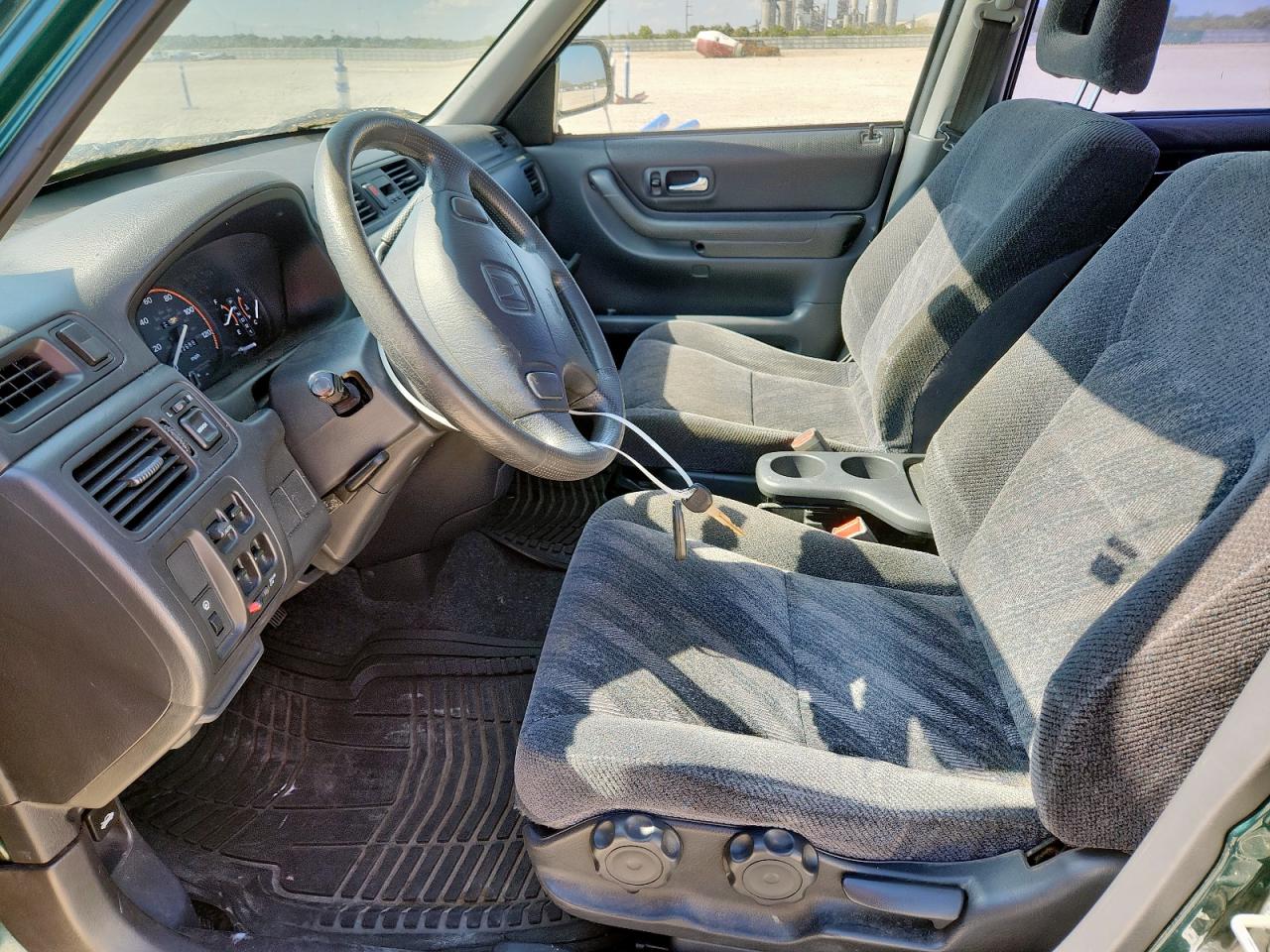 2000 Honda Cr-V Ex VIN: JHLRD1864YC015771 Lot: 84621055