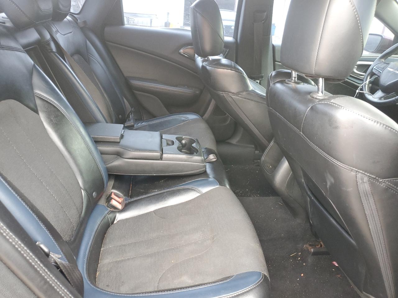 2015 Chrysler 200 S VIN: 1C3CCCBB6FN596719 Lot: 81748815