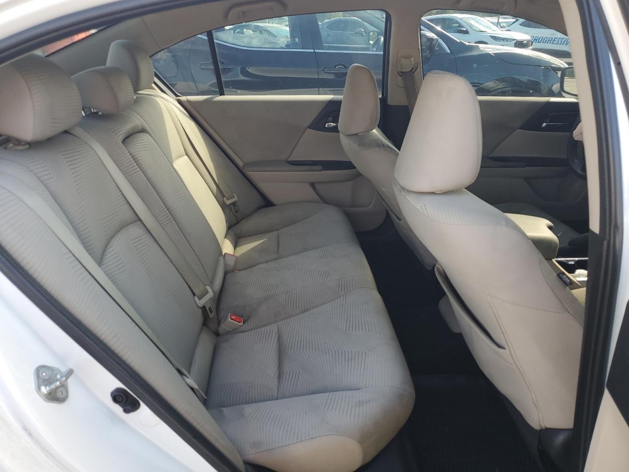 2017 Honda Accord Lx VIN: 1HGCR2F32HA283993 Lot: 84626305