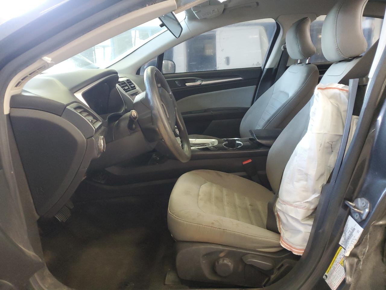 2015 Ford Fusion S VIN: 3FA6P0G77FR295640 Lot: 85008365