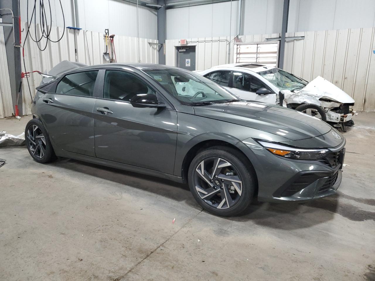Elantra Elantra