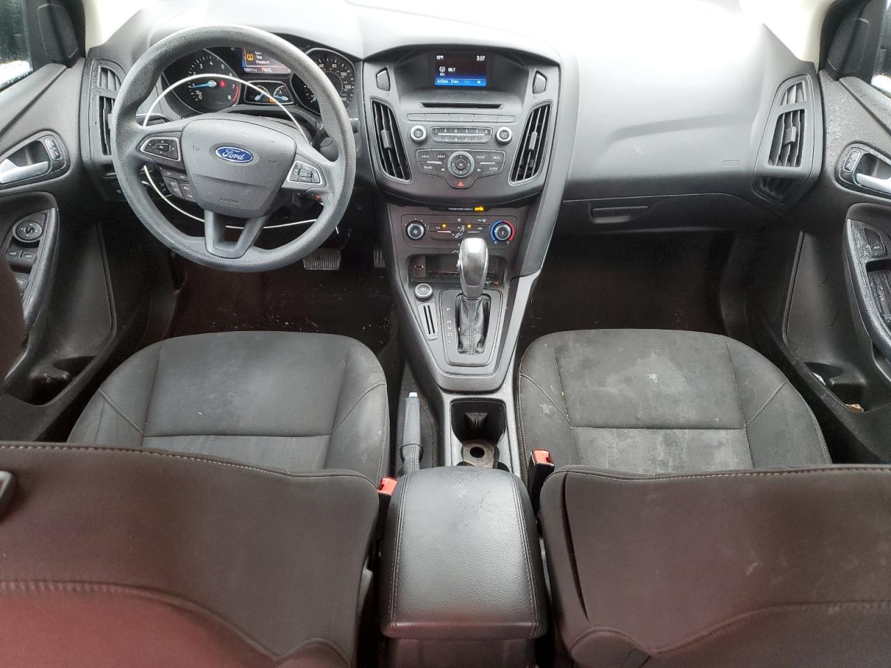 2015 Ford Focus Se VIN: 1FADP3F27FL381933 Lot: 89903855