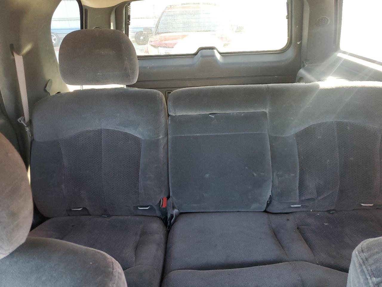 2002 Chevrolet Tahoe C1500 VIN: 1GNEC13Z62R146163 Lot: 85871005