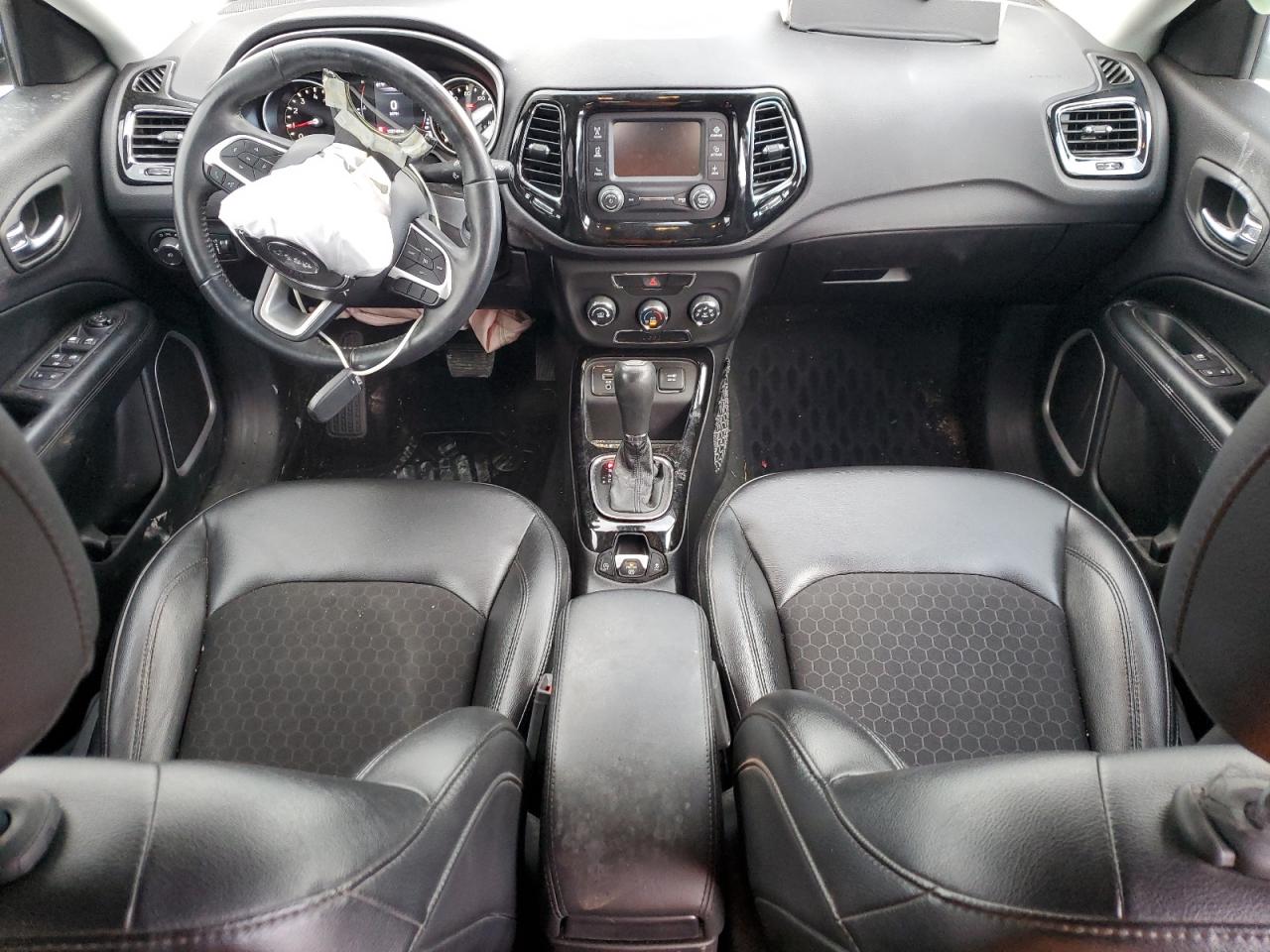 2018 Jeep Compass Latitude VIN: 3C4NJCBB0JT322290 Lot: 90287485