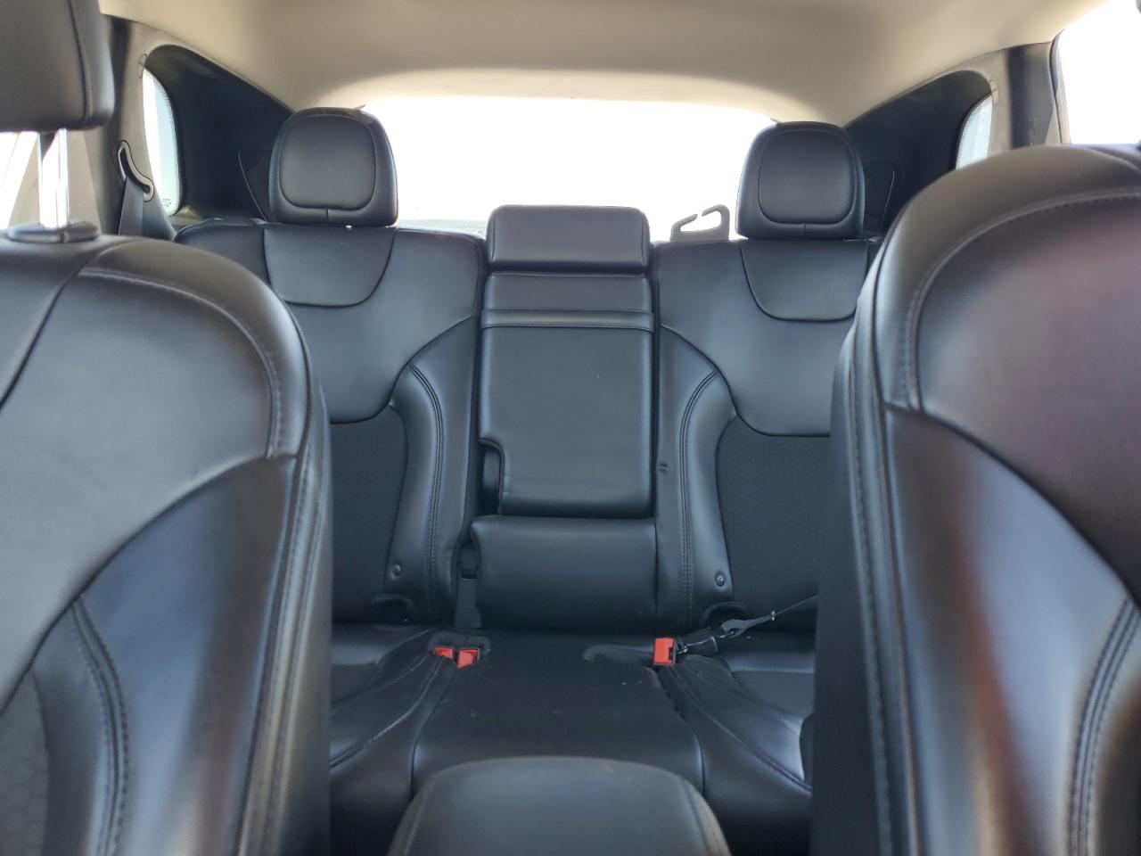 2019 Jeep Cherokee Latitude Plus VIN: 1C4PJLLXXKD286392 Lot: 85587745