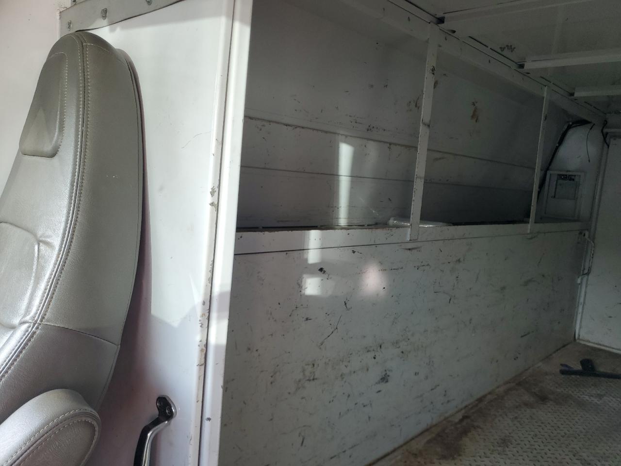 2017 Chevrolet Express G3500 VIN: 1GB0GRFGXH1179436 Lot: 84641105