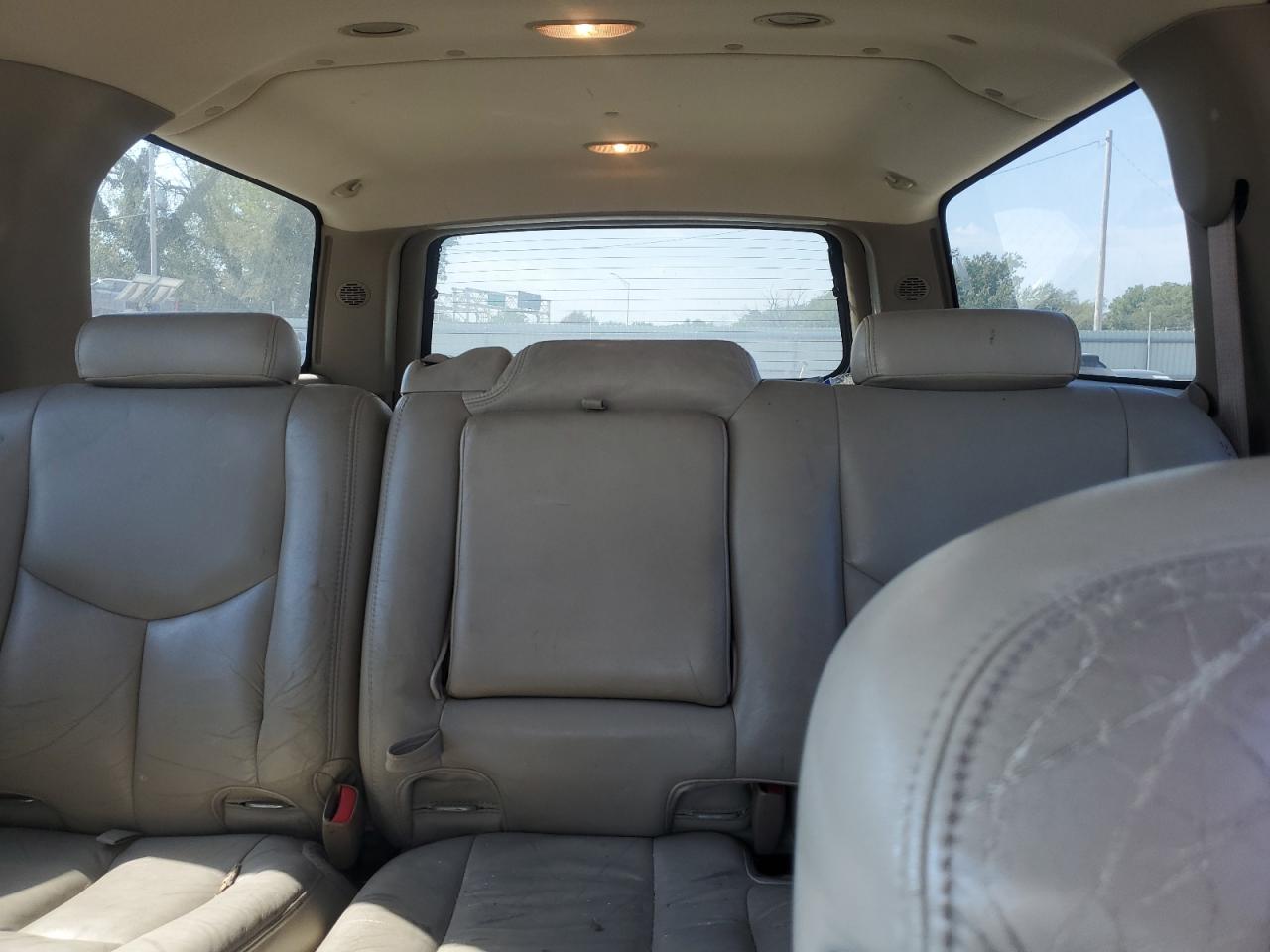 2004 Chevrolet Suburban K1500 VIN: 1GNFK16Z44J162236 Lot: 84602715