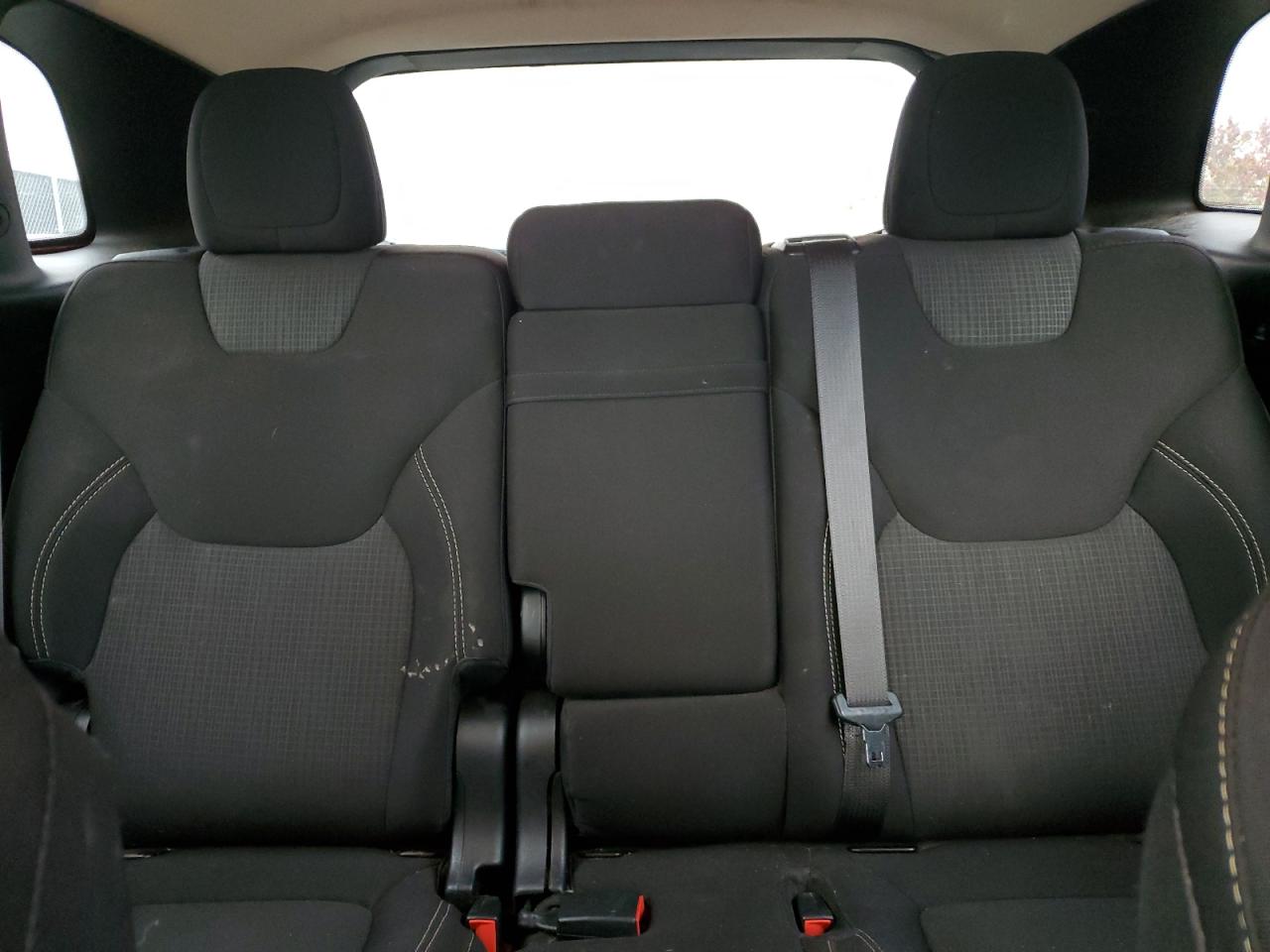 2015 Jeep Cherokee Latitude VIN: 1C4PJMCB7FW675477 Lot: 90687105