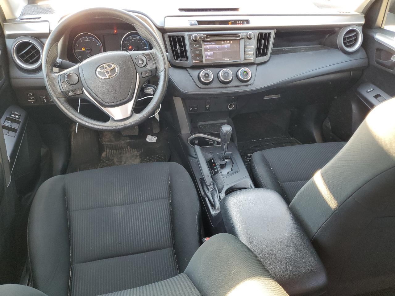 2018 Toyota Rav4 Le VIN: 2T3BFREV3JW852968 Lot: 85155745