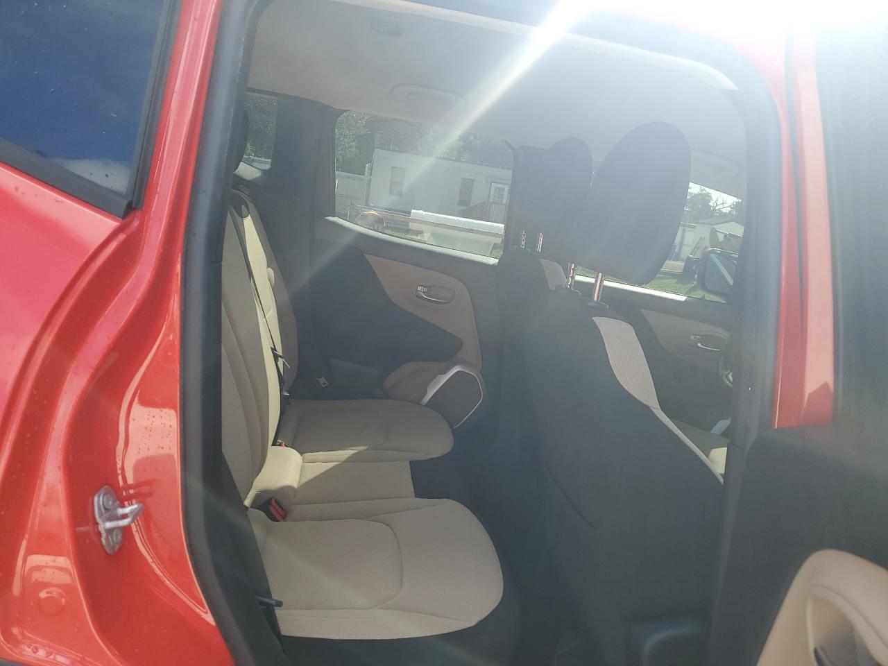 2017 Jeep Renegade Latitude VIN: ZACCJABBXHPF88168 Lot: 85486005