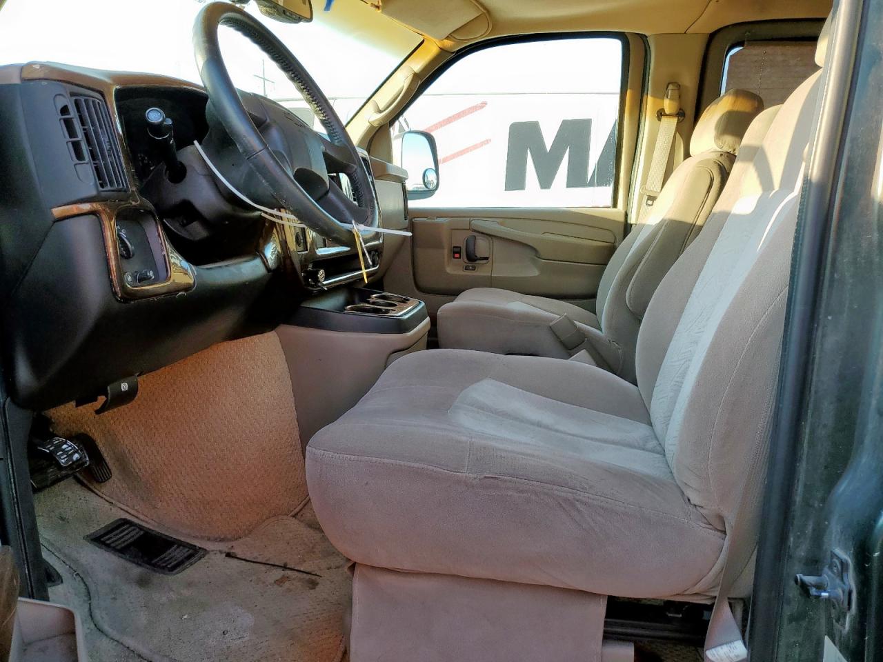 2004 Chevrolet Express G1500 VIN: 1GBFG15T541155274 Lot: 82241335