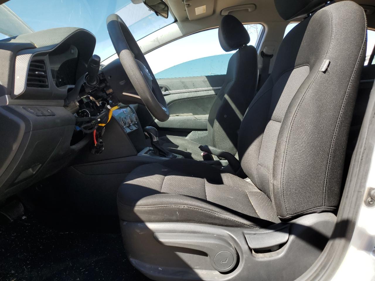 2019 Hyundai Elantra Se VIN: 5NPD74LF0KH449141 Lot: 85854125